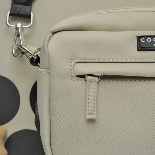 Cocopup London - Dog Walking Bag - Caramel Latte - Image 4